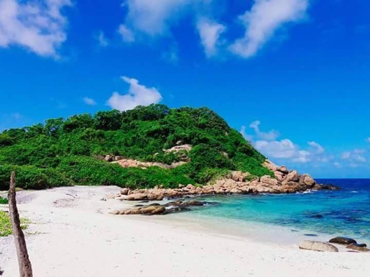 Luxury Everest Hotel Trincomalee Dış mekan fotoğraf